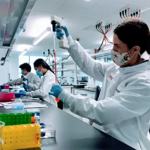 Wet Lab Execution lab biotechnology